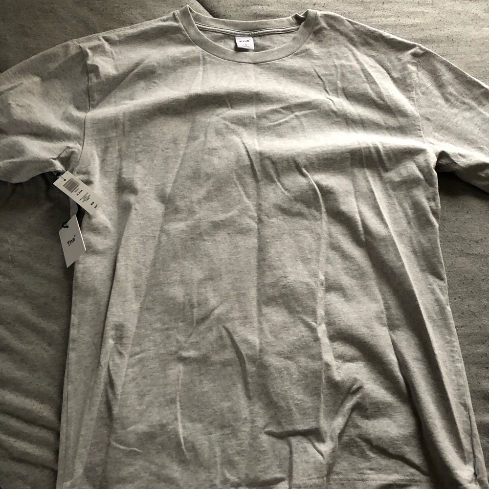 BNWT WOMEN ARITZIA TNA ALPHA T SHIRT M